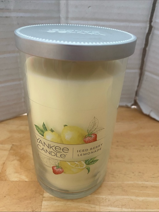 Yankee Candle Other - Yankee Candle Iced Berry Lemonade Jar Candle NWT 14.25 oz smells amazing